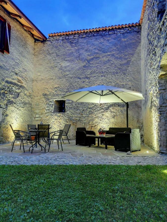Villa Agritur Ciastel Sanzeno Exterior foto